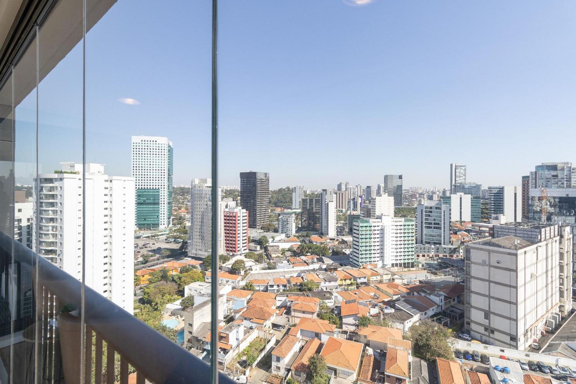 Expand Pinheiros Apartment *